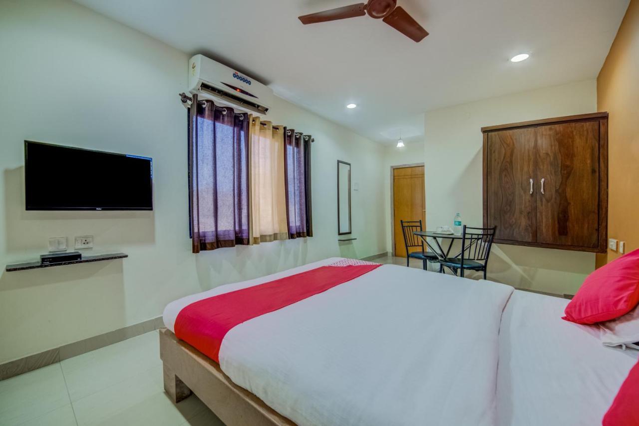Oyo 18431 Hotel Celestee Grand Haidarábád Kültér fotó
